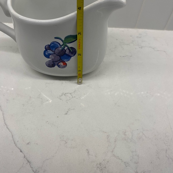 Corelle Creamer with Fruit Design - Picture 3 of 4